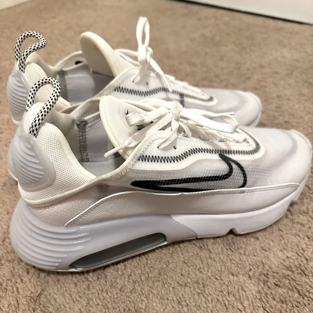 Nike Air Max woman’s size 11 - Picture 1 of 4